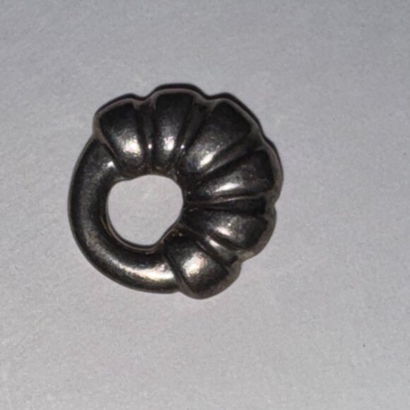 Hollow Circular Silver Pendant - Picture 6 of 9